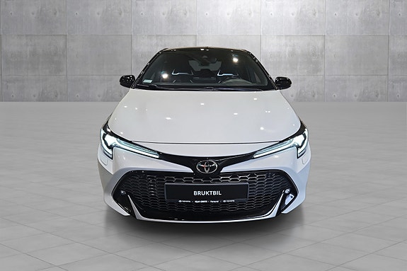 Toyota Corolla 8 of 23