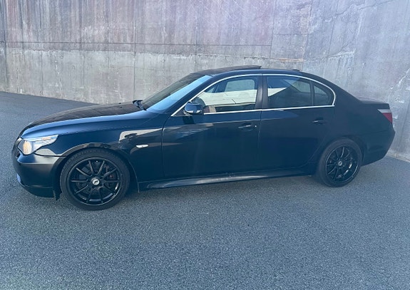 BMW 520i 3 of 20