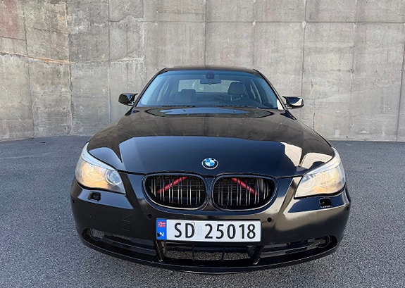BMW 520i 4 of 20