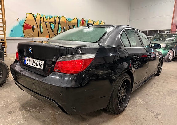 BMW 520i 12 of 20