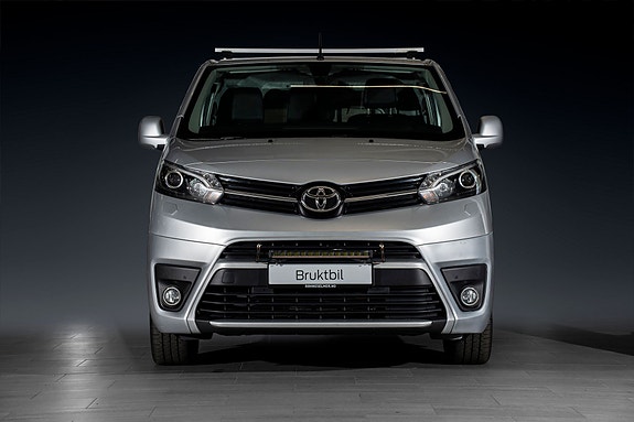 Toyota Proace 2 of 25