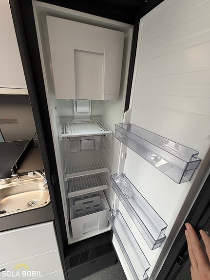 Adria Twin Supreme 640 SGX 2027 | 180HK Automat | ALDE Diesel & Strøm  | El. senkeseng | 4250kg | 3500kg 13 of 30