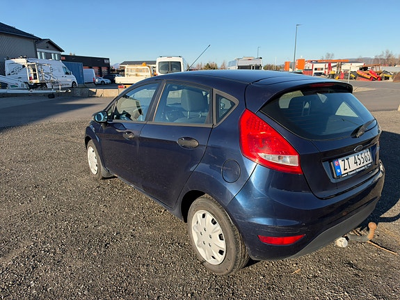 Ford Fiesta 5 of 24