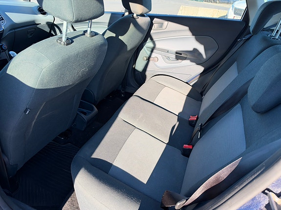 Ford Fiesta 17 of 24