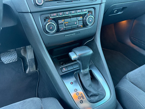 Volkswagen Golf VI 12 of 17