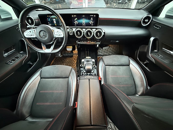 Mercedes-Benz A200 13 of 30