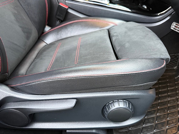 Mercedes-Benz A200 30 of 30