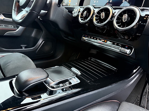 Mercedes-Benz A200 14 of 30