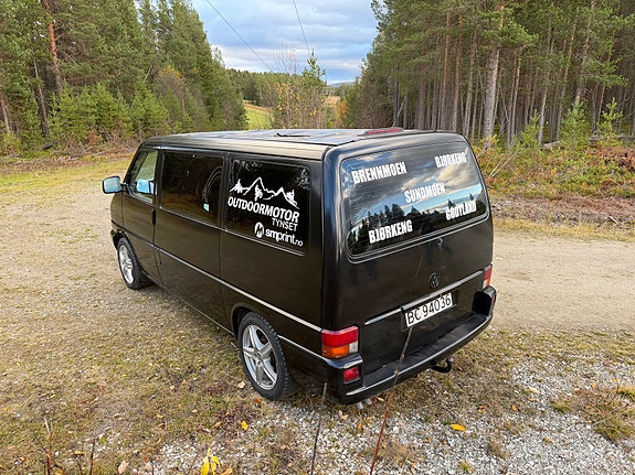 Volkswagen Caravelle 7 of 28