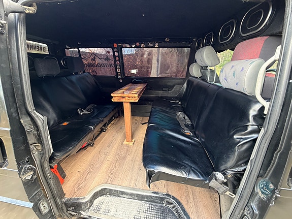 Volkswagen Caravelle 14 of 28