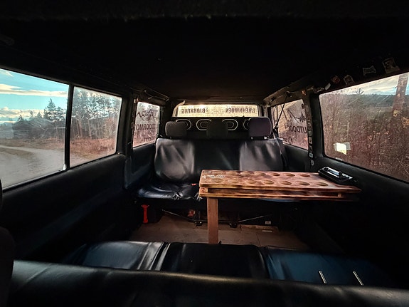 Volkswagen Caravelle 13 of 28