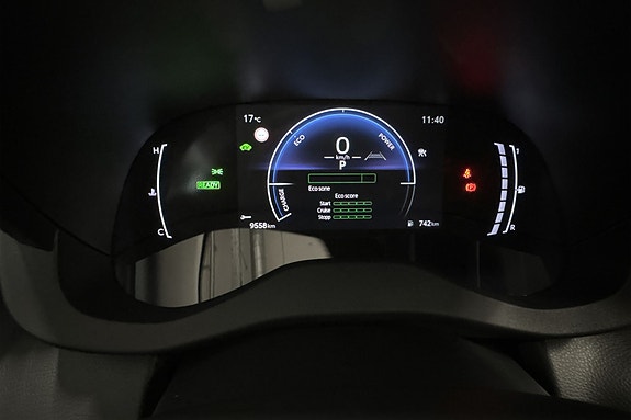 Toyota Yaris 12 of 19