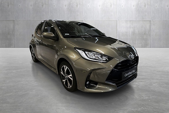 Toyota Yaris 7 of 19