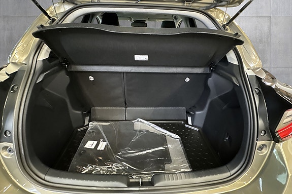 Toyota Yaris 17 of 19