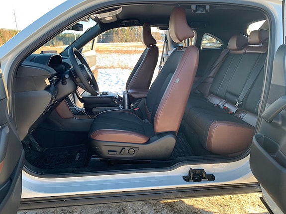 Mazda MX-30 4 of 7
