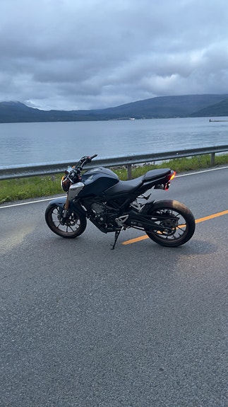 Honda CB 125 R 12 of 13