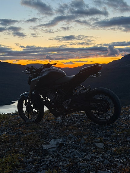 Honda CB 125 R 9 of 13