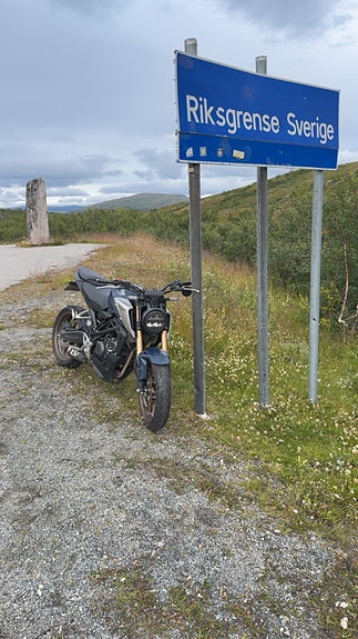 Honda CB 125 R 11 of 13
