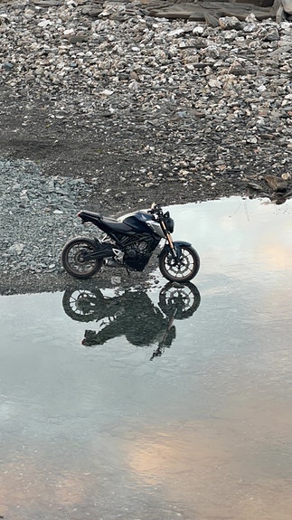 Honda CB 125 R 10 of 13