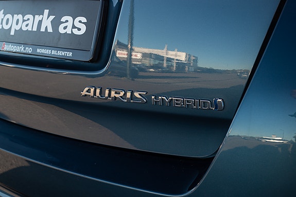 Toyota Auris 9 of 28
