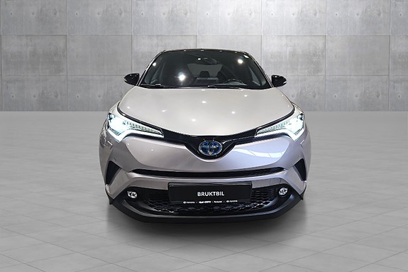 Toyota C-HR 8 of 25