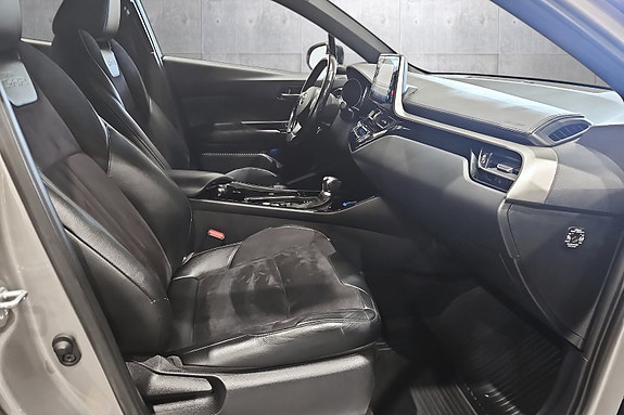 Toyota C-HR 13 of 25