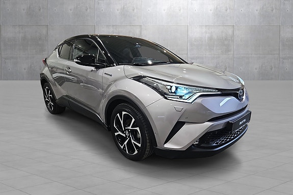 Toyota C-HR 7 of 25