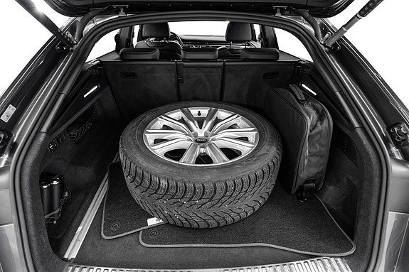 Audi Q8 28 of 29