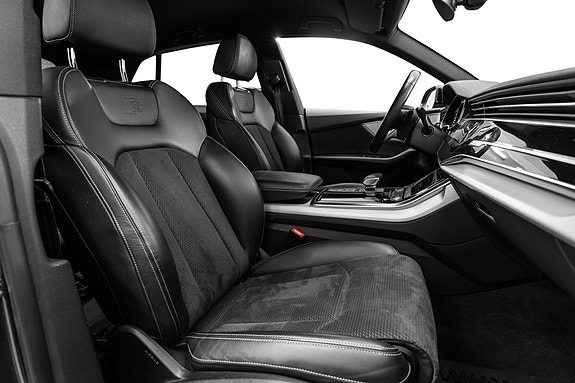 Audi Q8 11 of 29