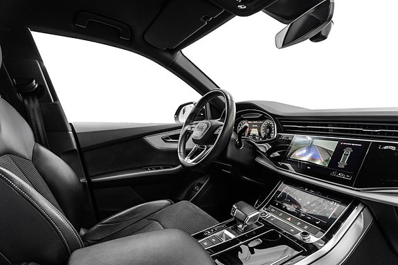 Audi Q8 12 of 29