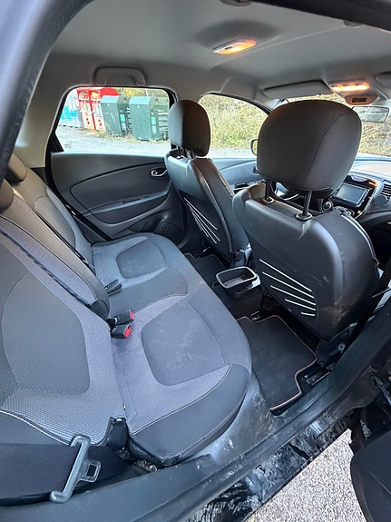 Renault Captur 6 of 11