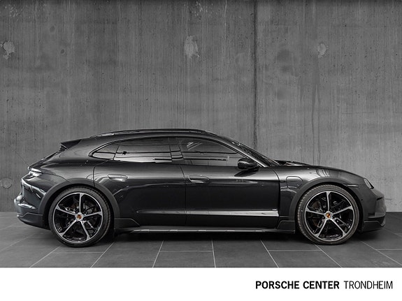 Porsche Taycan 4 9 of 30