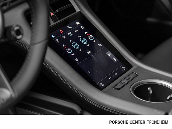 Porsche Taycan 4 22 of 30