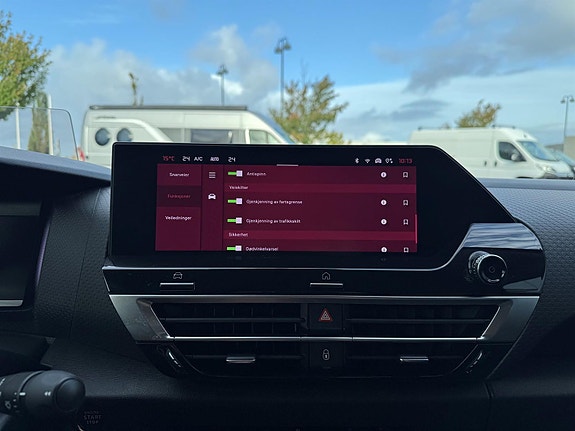 Citroen E-C4 30 of 30