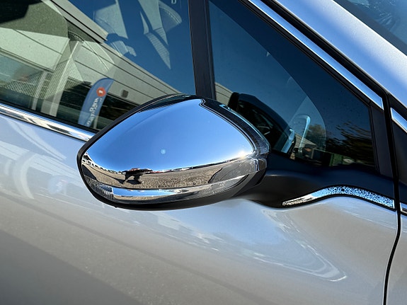 Peugeot 208 9 of 30