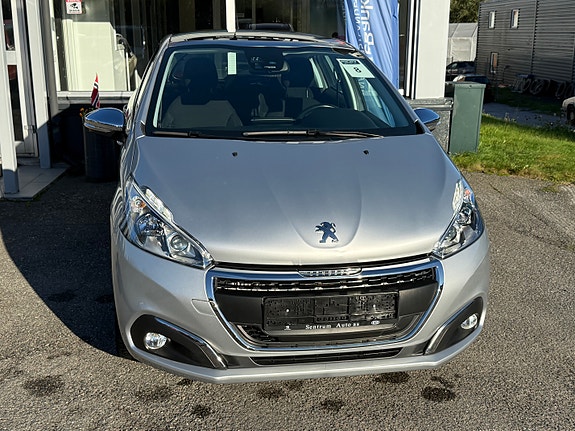 Peugeot 208 8 of 30