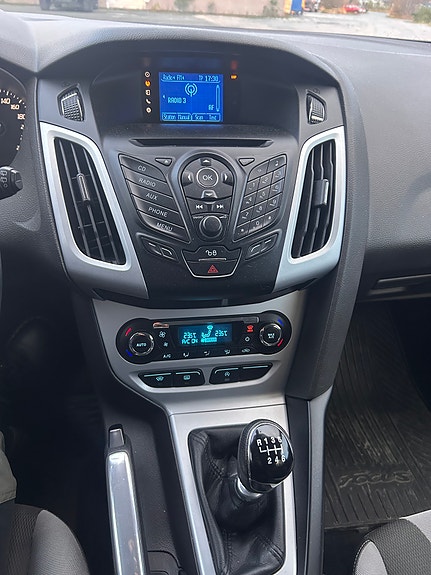 Ford Focus 13 of 16