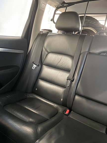 Volvo XC70 8 of 12