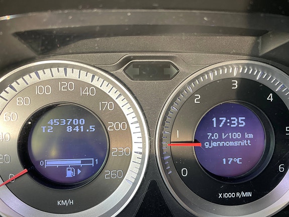 Volvo XC70 5 of 12