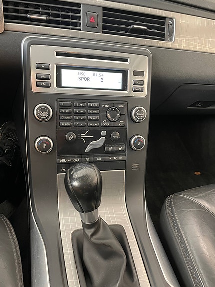 Volvo XC70 7 of 12