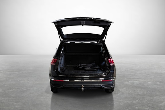 Volkswagen Tiguan 8 of 18