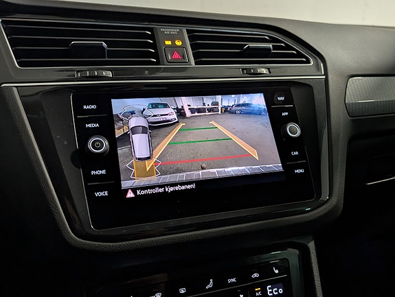 Volkswagen Tiguan 10 of 18