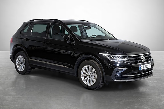 Volkswagen Tiguan 4 of 18