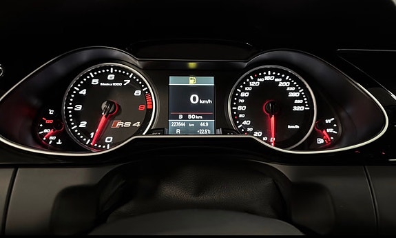 Audi RS4 23 of 29