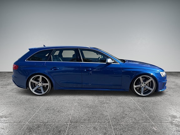 Audi RS4 6 of 29