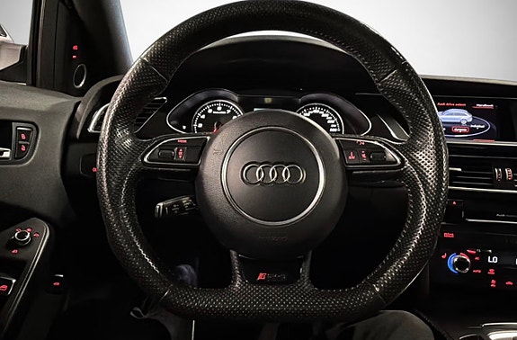 Audi RS4 22 of 29