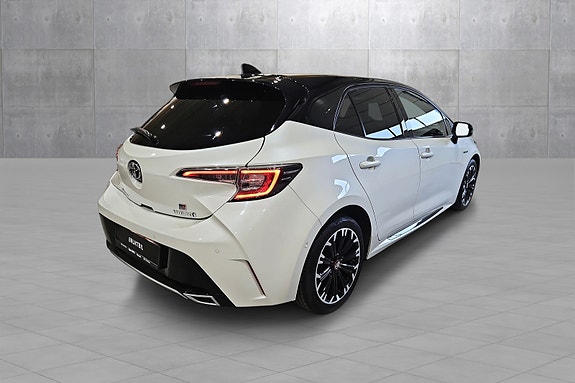 Toyota Corolla 5 of 25