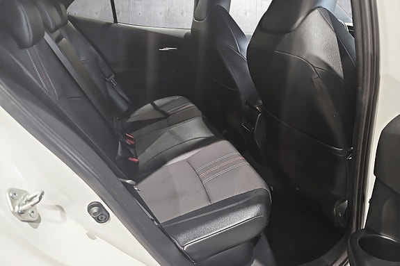 Toyota Corolla 13 of 25