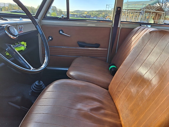 Fiat 1100 5 of 8