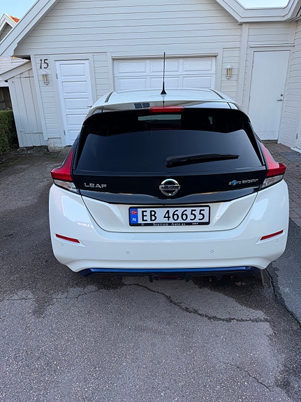 Nissan Leaf 4 of 9